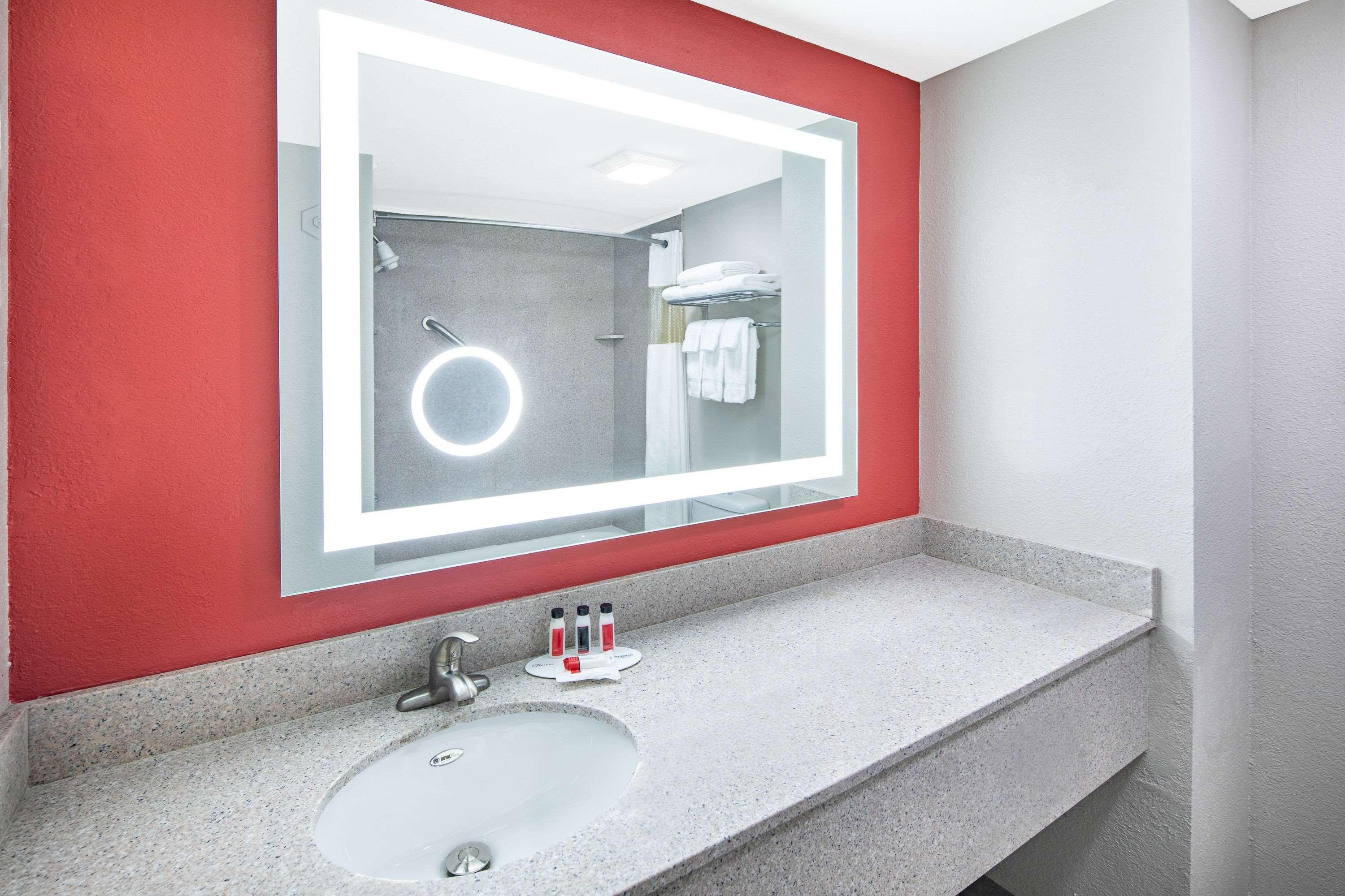 ホテル Ramada By Wyndham Alpharetta Atlanta North エクステリア 写真