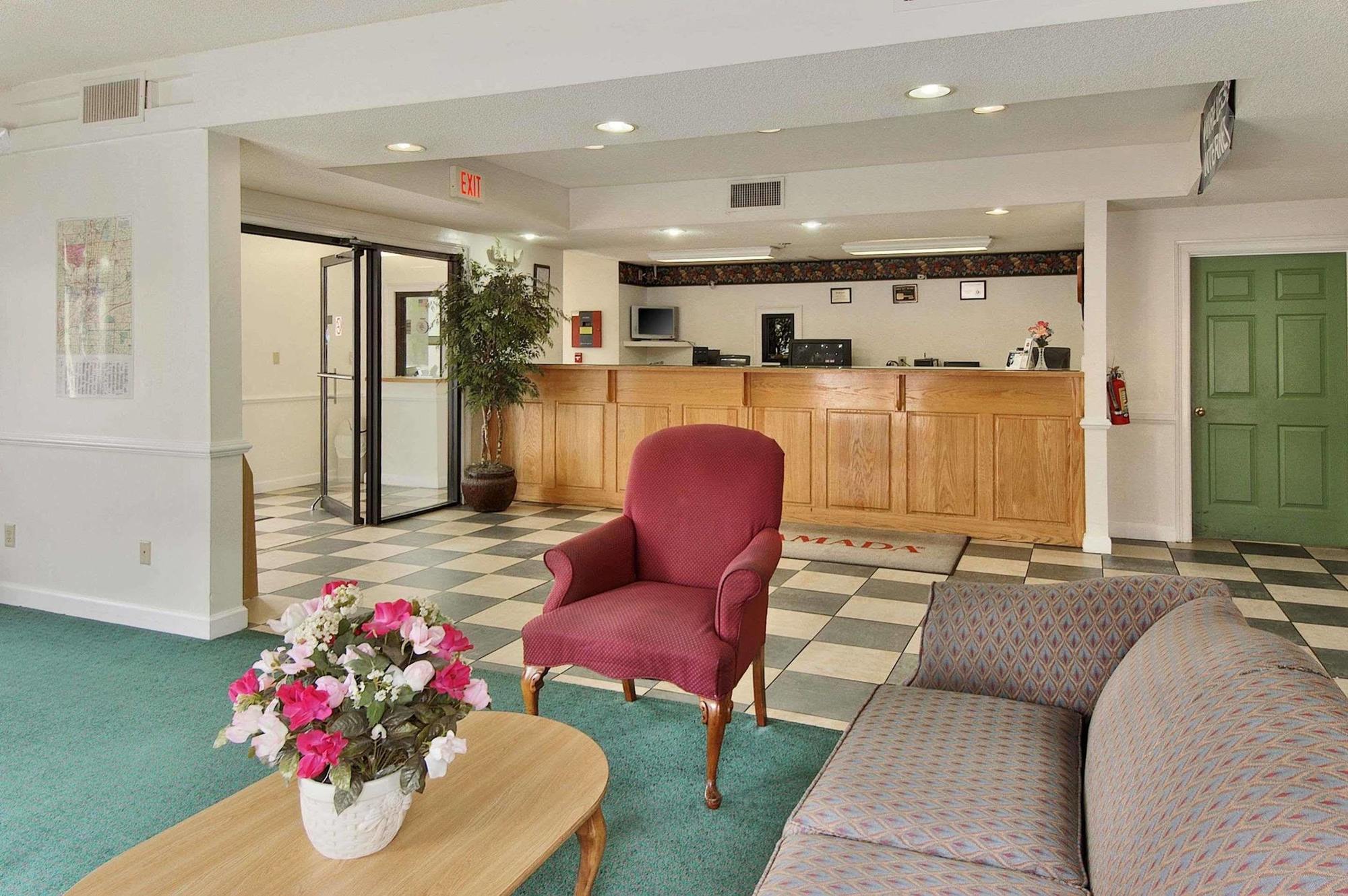 ホテル Ramada By Wyndham Alpharetta Atlanta North エクステリア 写真